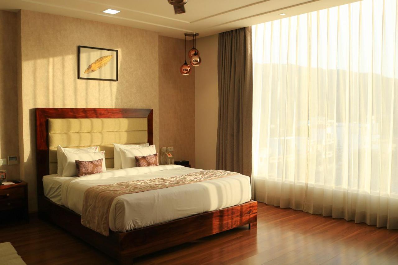Brahma Horizon Hotel & Spa - Pushkar Ngoại thất bức ảnh