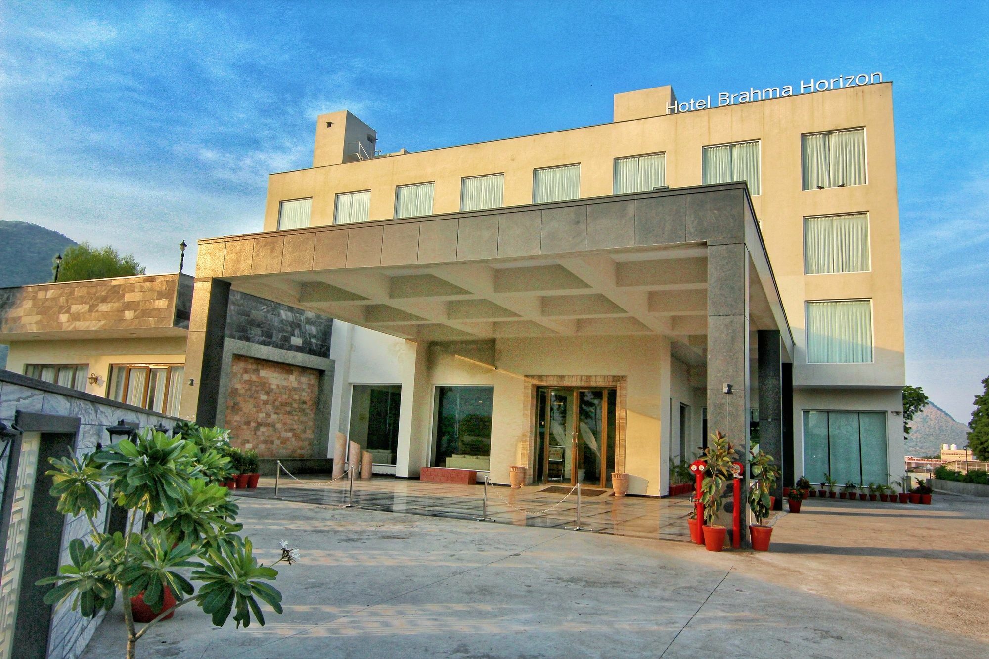 Brahma Horizon Hotel & Spa - Pushkar Ngoại thất bức ảnh
